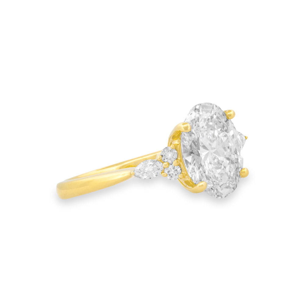 Lab-Grown Oval Diamond Engagement Ring