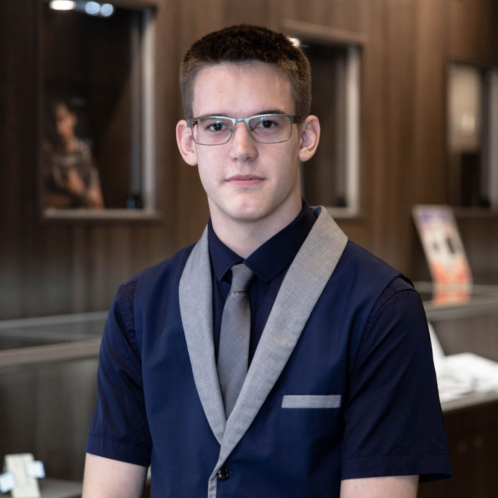Carter, H. Williams Jewellery team member