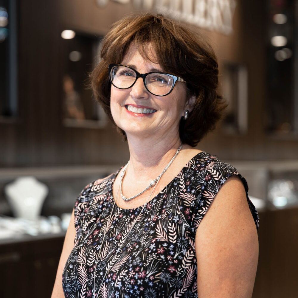 Dina, H. Williams Jewellery team member