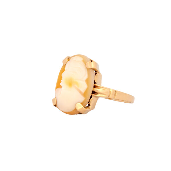 Gold Cameo Ring