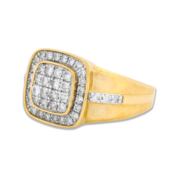 Gold & Diamond Ring