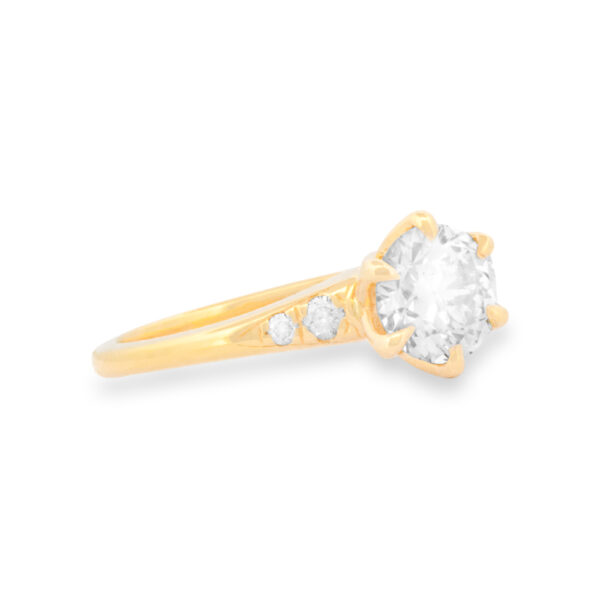 Vintage-Style 1.26ctw Diamond Engagement Ring